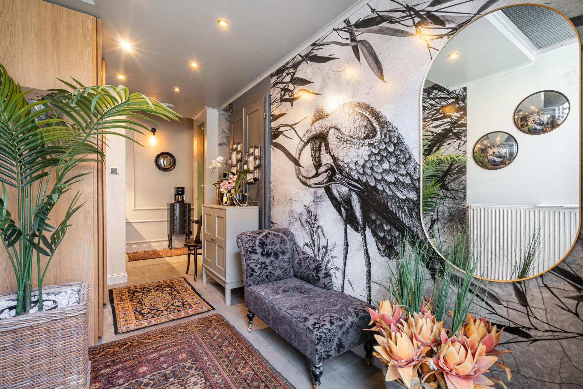 Apartment Jungle Design 2bdr