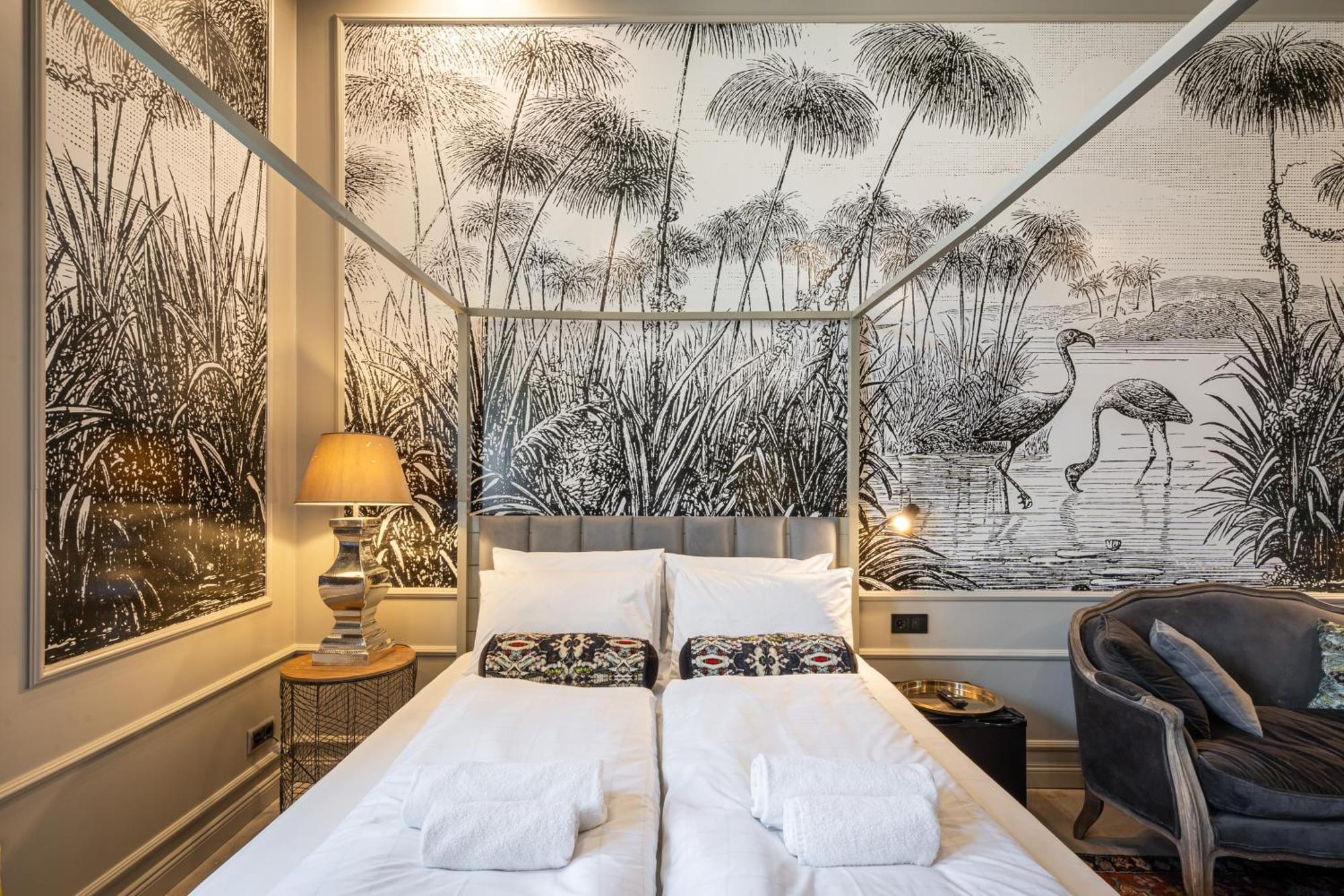 Jungle Design 2bdr Apartment Budapest